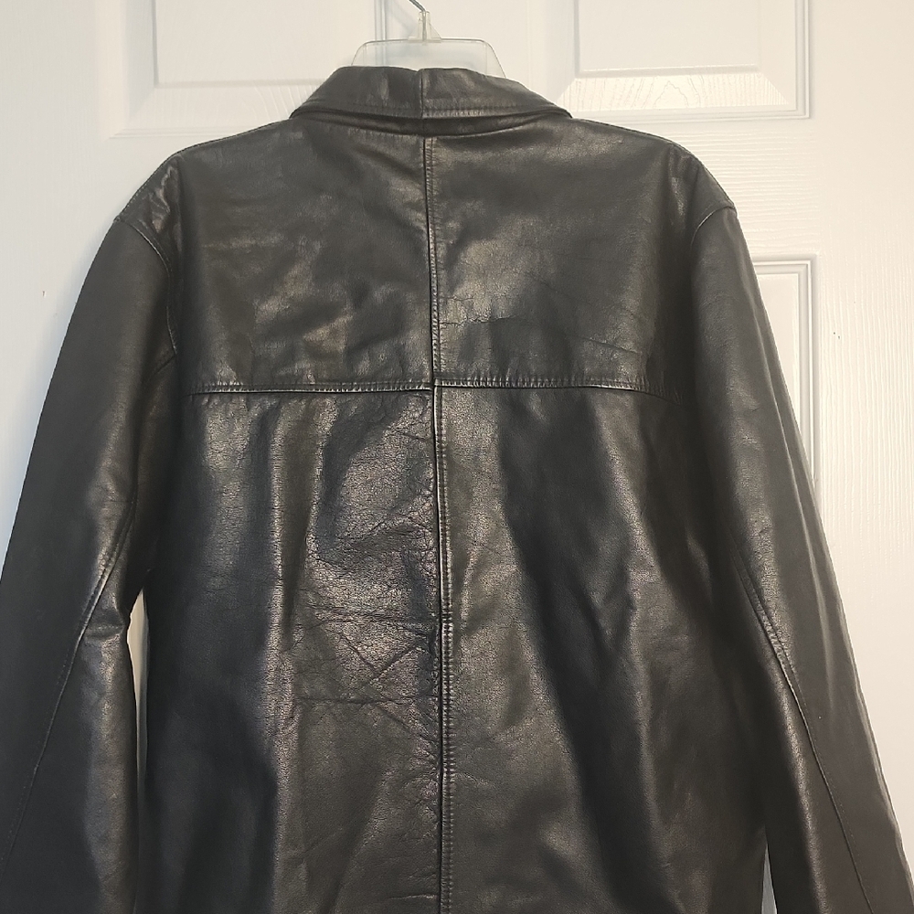 Men's Sleek Black Leather Jacket - Picture 6 of 13